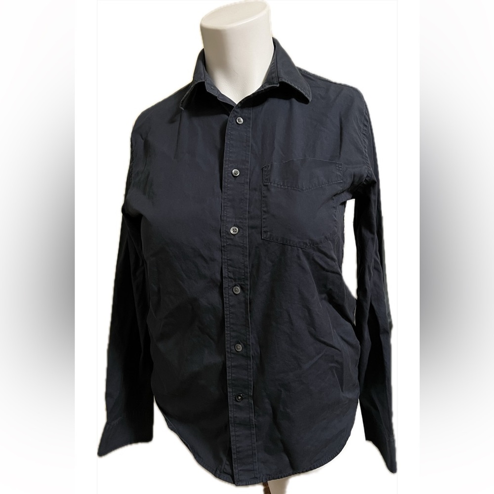 Men’s Gap casual button down shirt